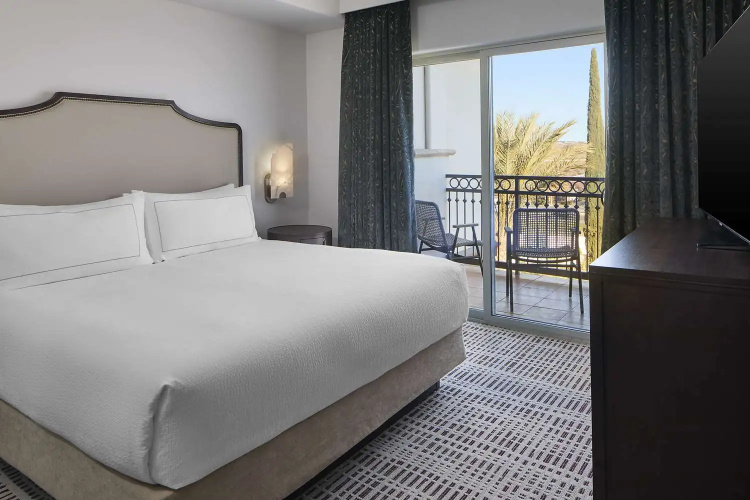 Bellasera Hotel & Suites Paso Robles, Tapestry by Hilton
