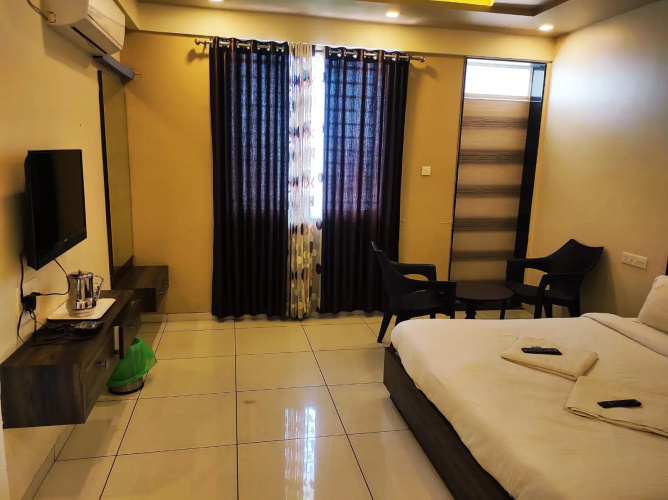 Hotel Golden Eagle