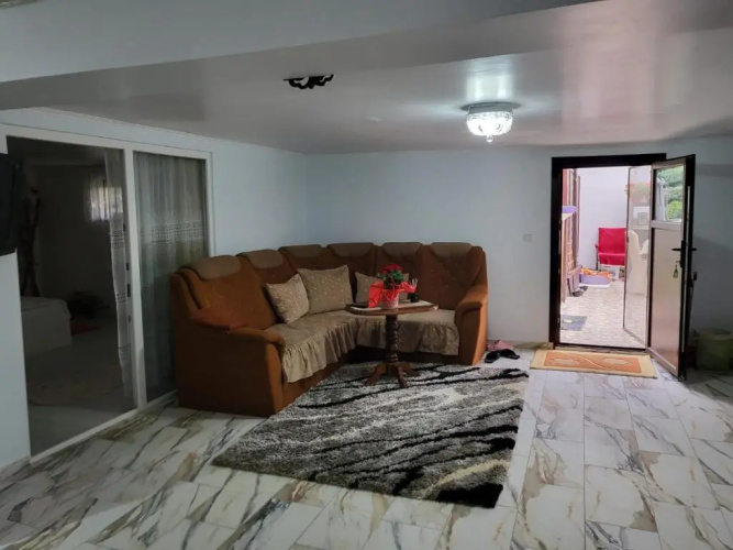 Apartament cu terasa si gratar
