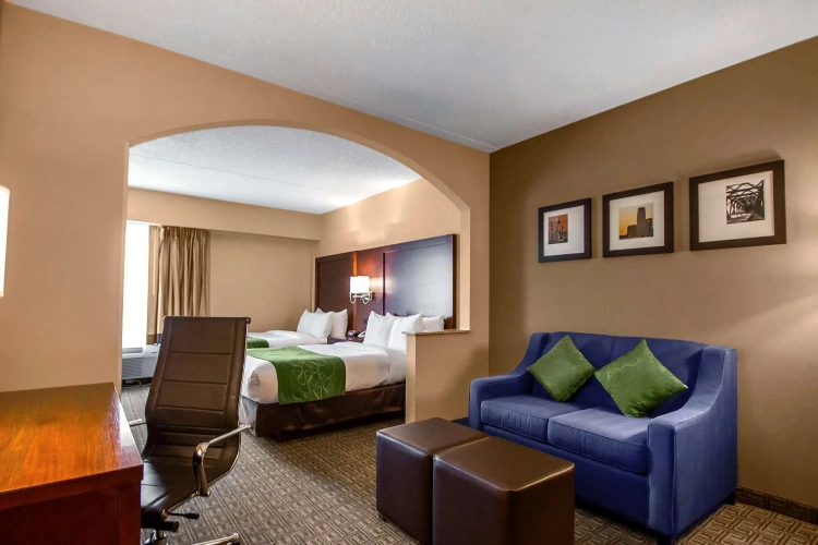Quadruple Suite