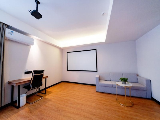 Standard Family room
