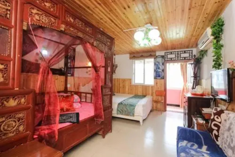 Wuzhen Spring Family Inn