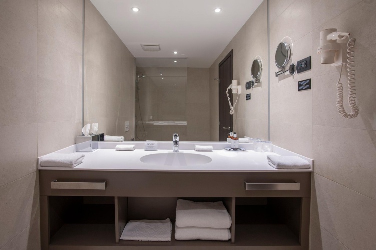 1 Bedroom Double Suite
