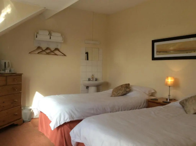 Alexander B&B