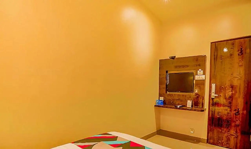 Fabexpress Gateway Inn