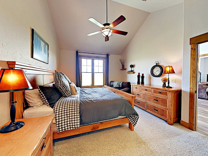 580 Granby - 3 Br Home