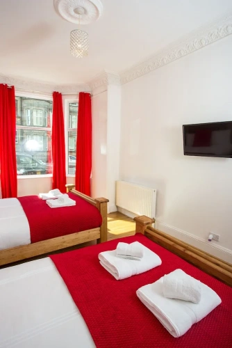 3 Bedrooms Family Apartment with balcony