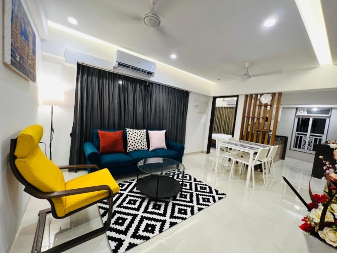 2 Bedrooms Apartment