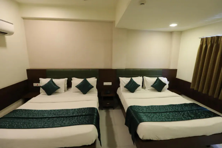 Standard Quadruple room