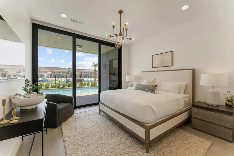 Luxury Beachside 7 Bedroom Home