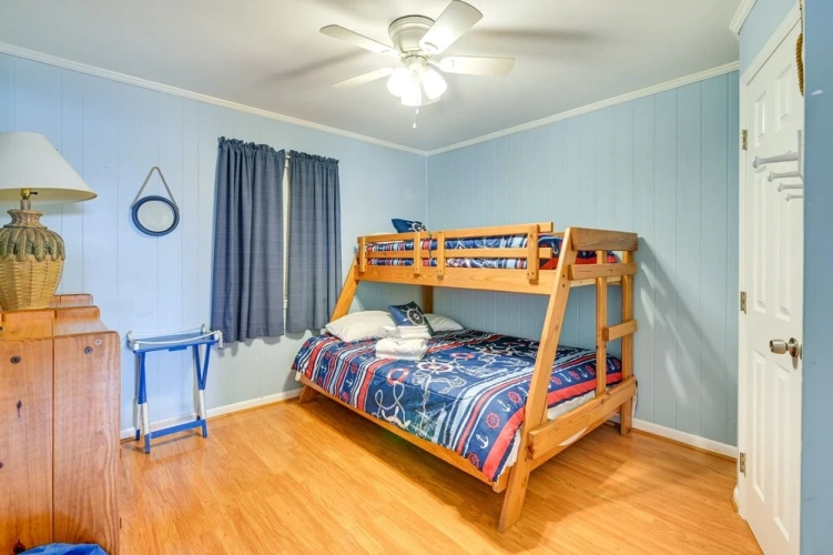 2 Bedrooms Apartment