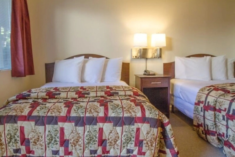 California Suites Hotel