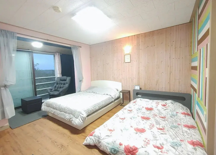 Salmon Village Pension