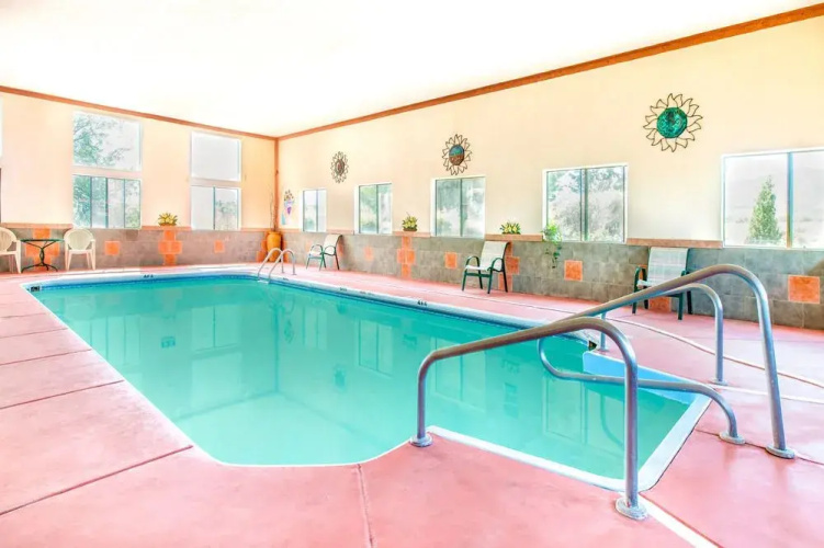 Super 8 Camp Verde AZ