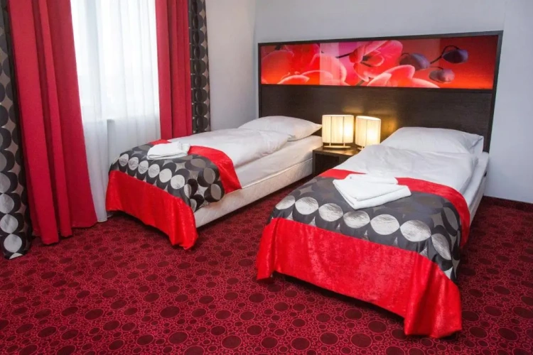 Standard Twin room with balcony