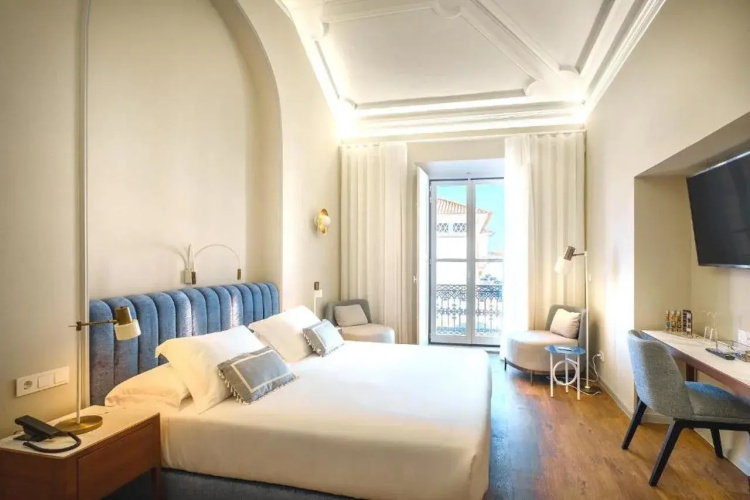 MouraSuites Hotel