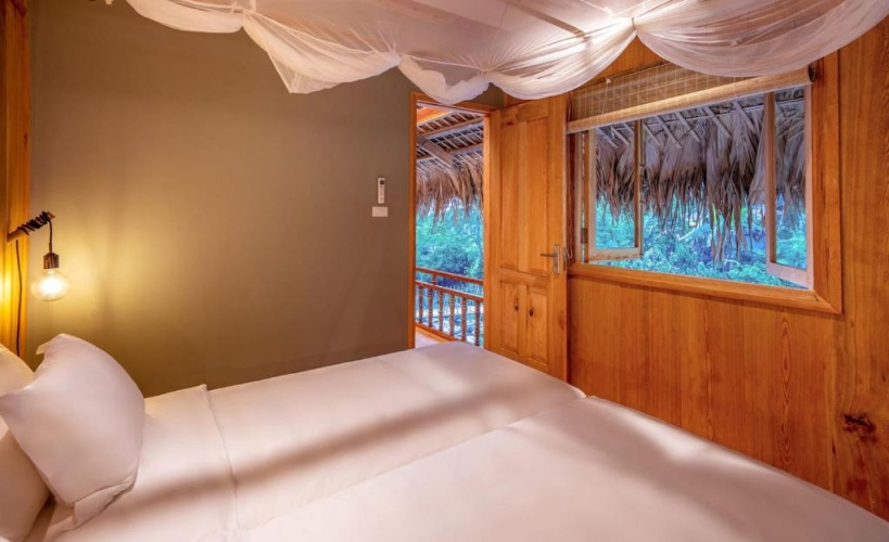 Standard Double room with river view