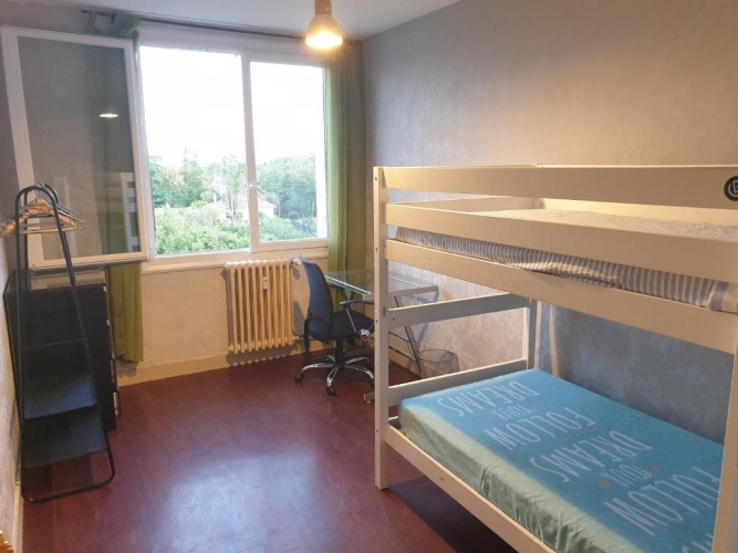 2 Bedrooms Apartment