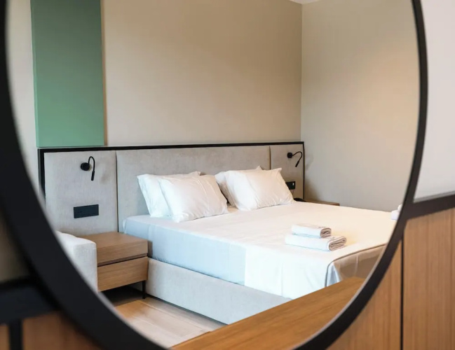 Green Light Hotel