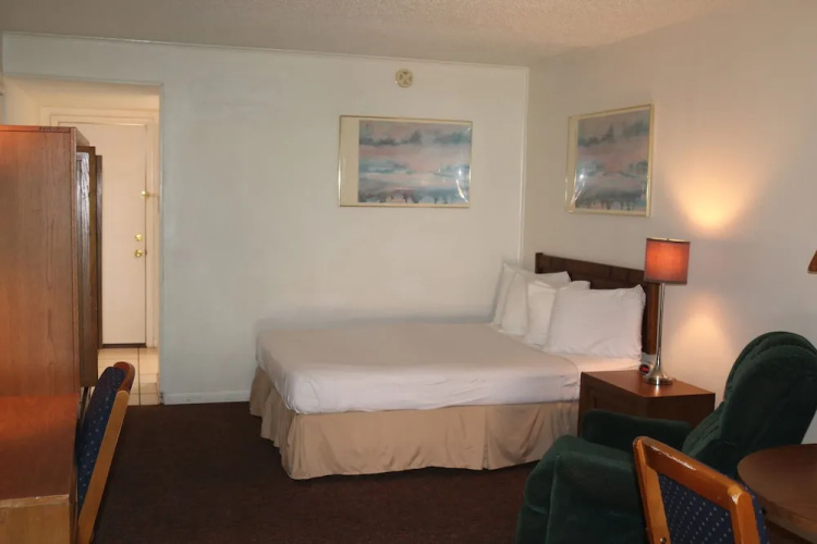 Friendship Inn