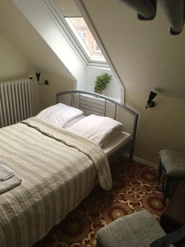 Standard Quadruple room with view