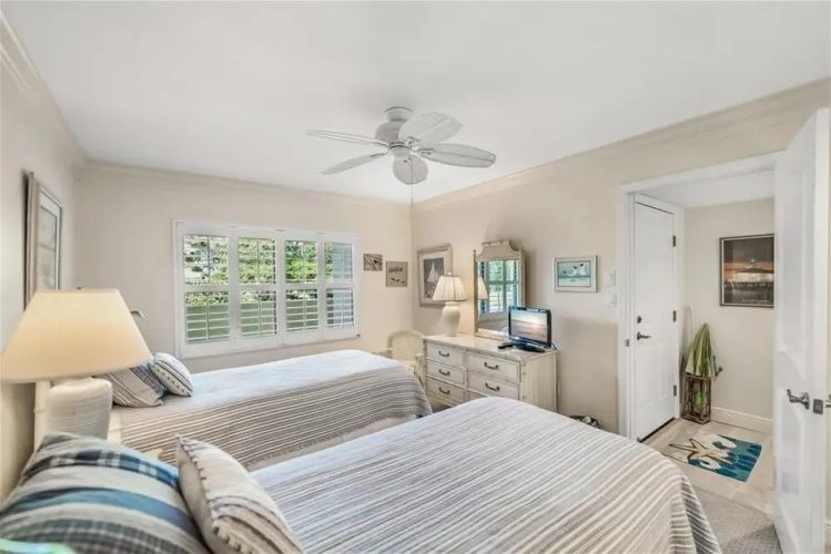 Sea Oats 142 2 Bedroom Home by RedAwning