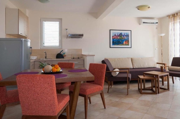 1 Bedroom Apartment with sea view