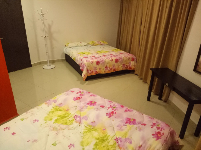 Night Queen Hotel