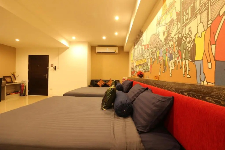 Serena Sathorn Suites