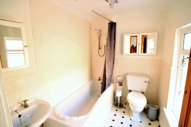 75 Donard House