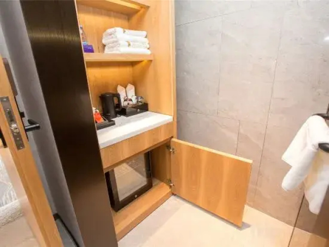 Hejun Yihao Hotel