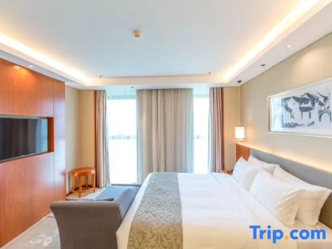Deluxe Double Suite