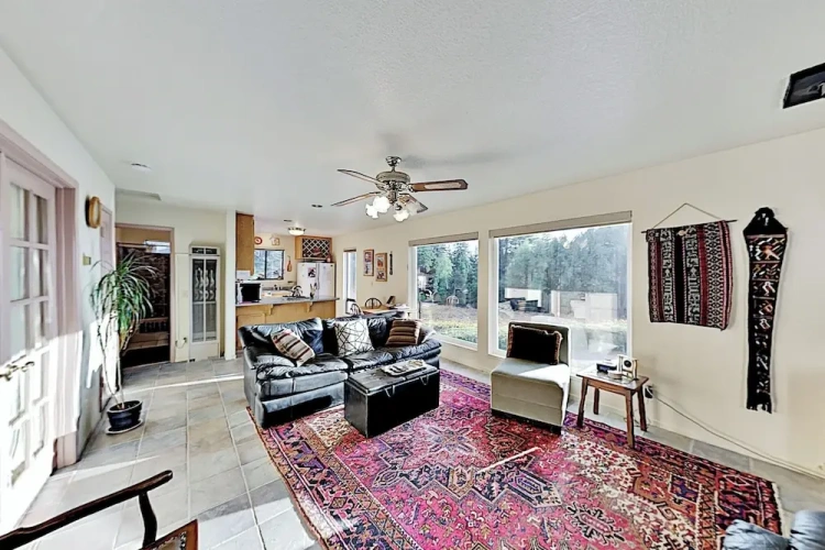 2 Bedrooms Cottage