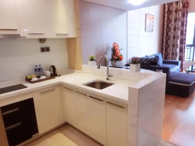 eStay Residence Poly Central Pivot