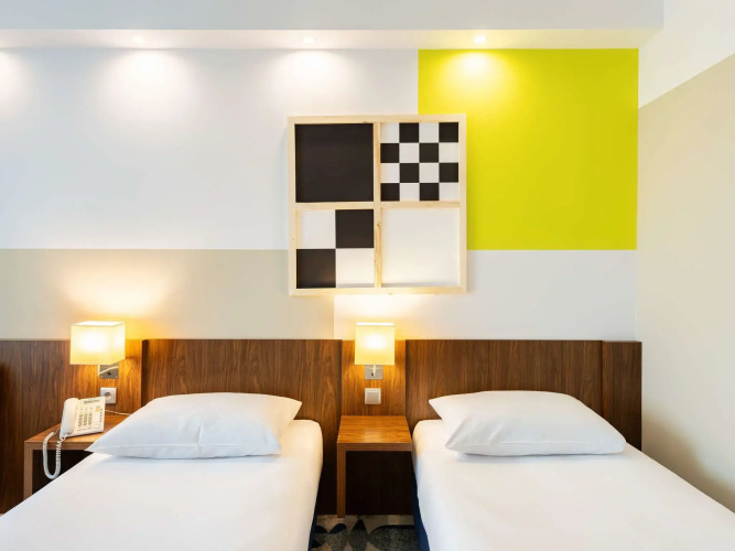 Standard Twin room