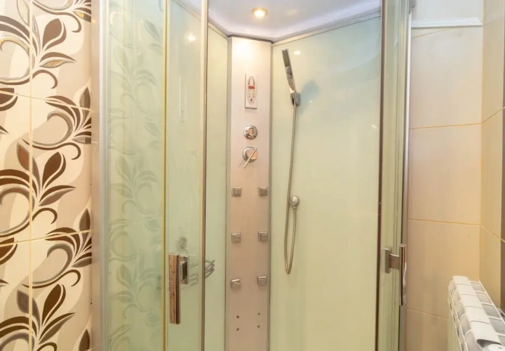 1 Bedroom Apartment with balcony and with sea view