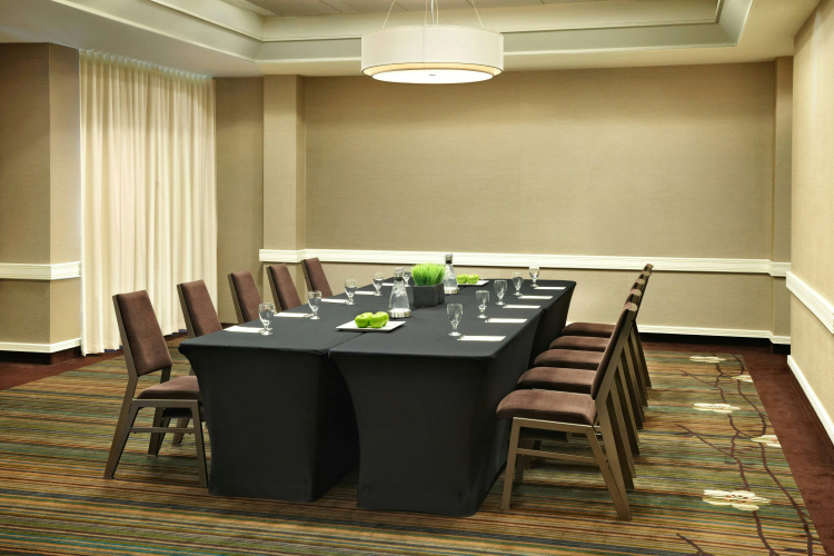 Sheraton Cavalier Calgary Hotel photo 19