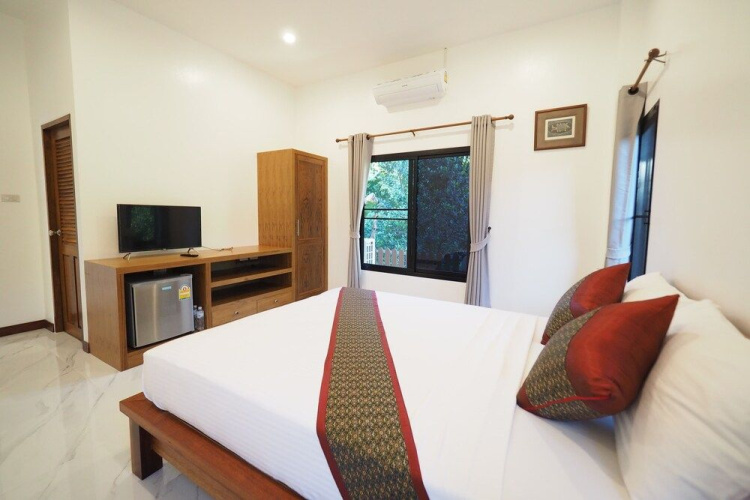 Chanapha Residence (SHA Extra Plus)