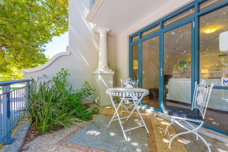 Luxurious Perth Townhouse