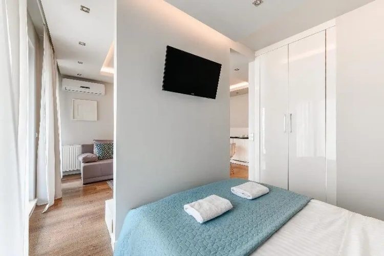 1 Bedroom Quadruple Apartment