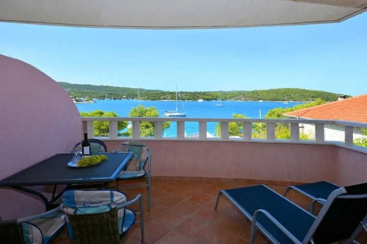 1 Bedroom Comfort Apartment with balcony and with sea view
