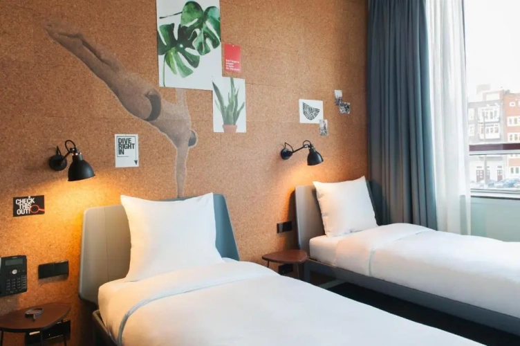 Twin room