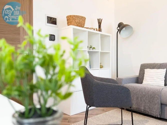 Basovizza 3 Alessandro Tirabora Short Rent