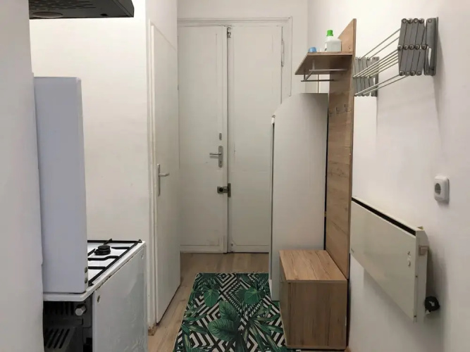 Charming 1BR Apt With Garden Danube