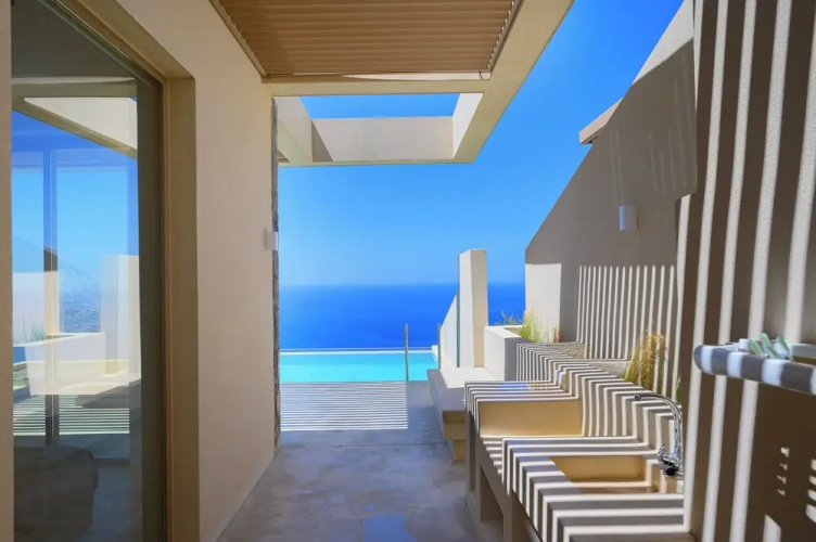 Pyrgos Exquisite Villas