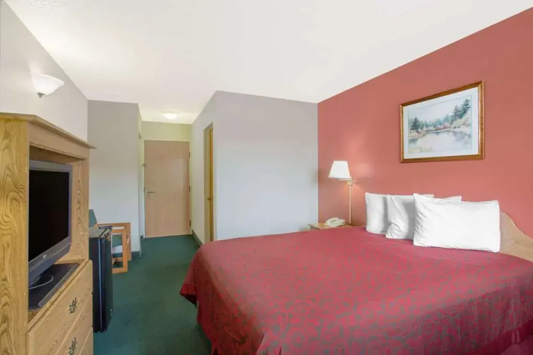 Days Inn Custer
