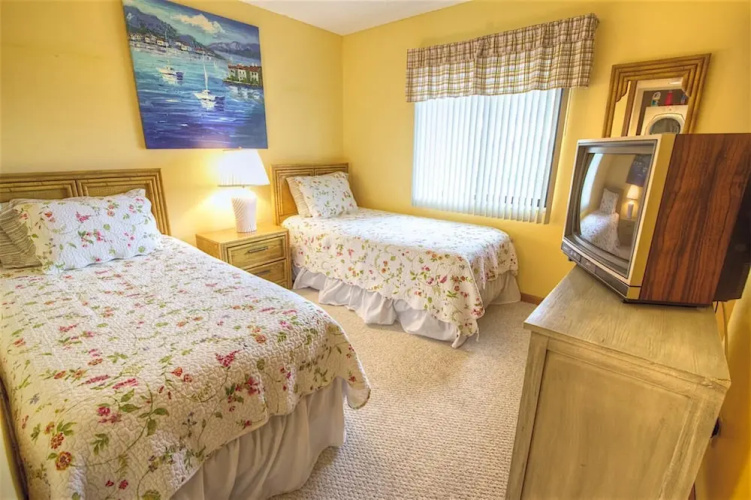 SEA Haven 115 [2/2] Free Activities! & Oceanfront Wifi Pool