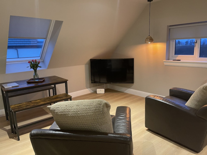 Fabulous Open Plan Studio Retreat - Cowdenbeath