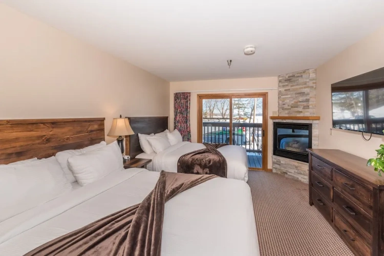 Quadruple Suite