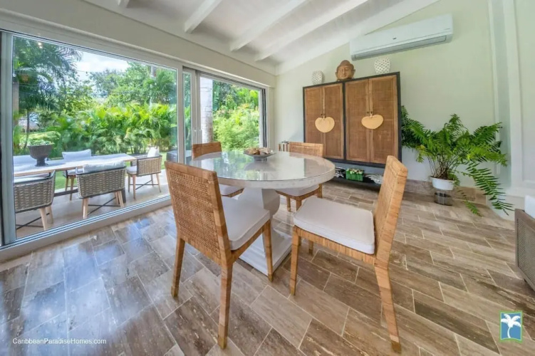 Luxurious 3 Br Golf Villa